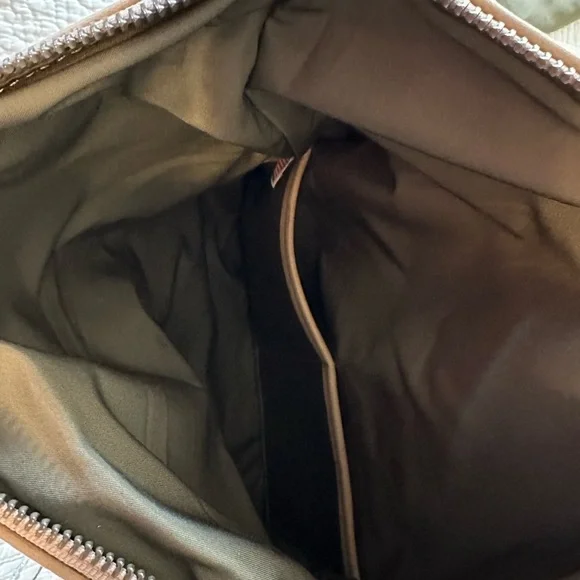 Authentic Brynn Capella Jenne Foldover Crossbody - tan (Gold Dust) MADE IN USA - Picture 10 of 16